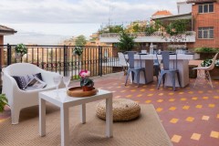 Roma - Una terrazza sul blu